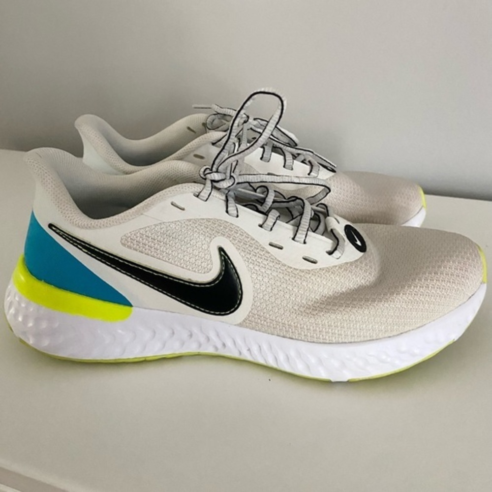Nike running‎ shoes